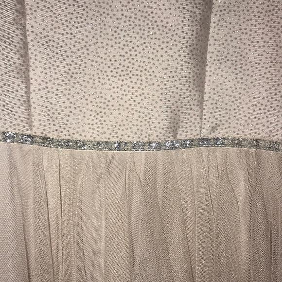 Girls formal dress size Large (10/12) - Picture 2 of 3
